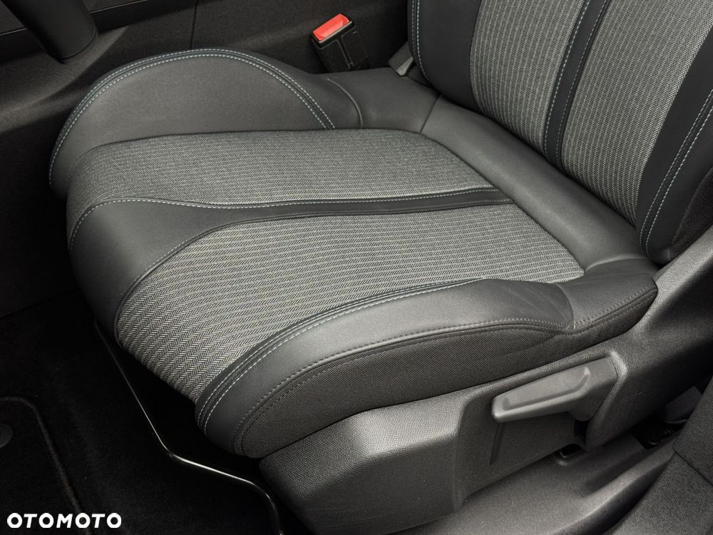 Peugeot 3008 1.6 PureTech Hybrid PHEV Allure Pack S&S EAT8 - 13