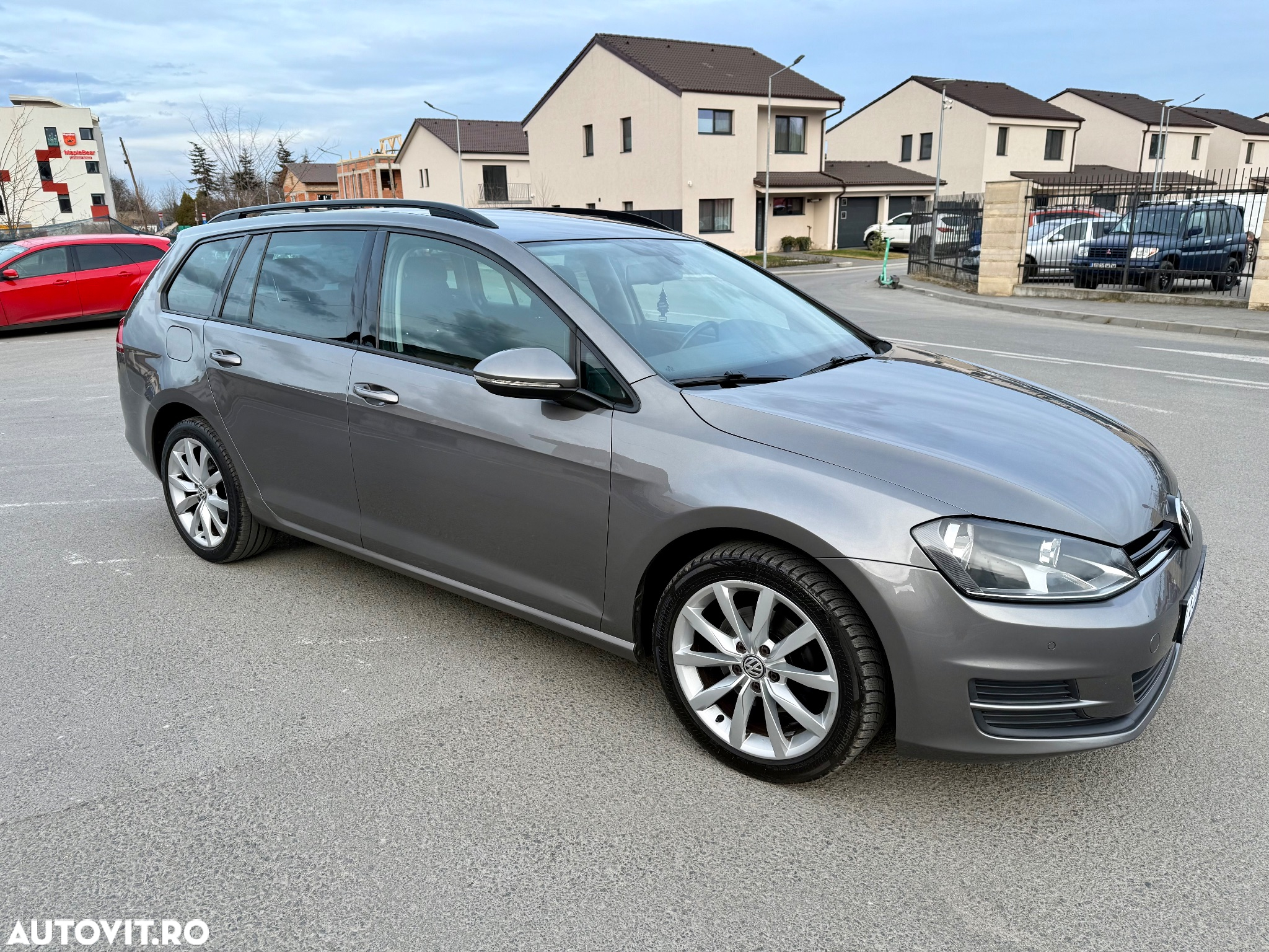 Volkswagen Golf 1.6 BlueTDI DSG Comfortline - 2