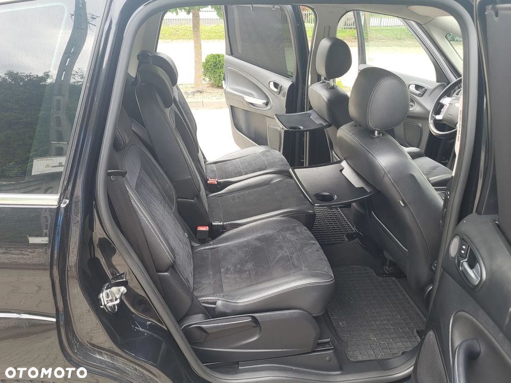 Ford S-Max 2.0 T Titanium - 18