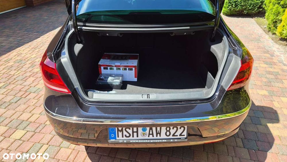 Volkswagen Passat CC - 20