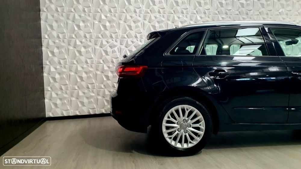 Audi A3 Sportback 1.6 TDI Design - 5