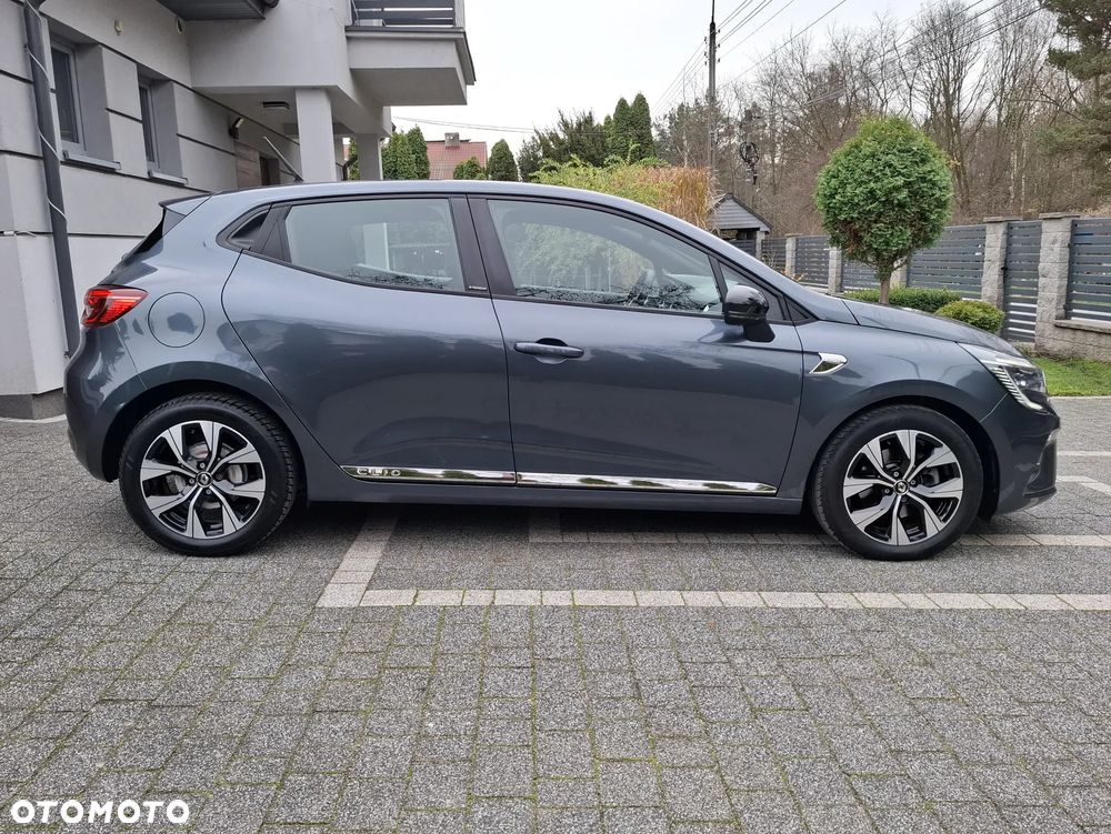 Renault Clio 1.6 E-TECH Techno - 10