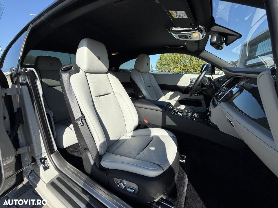 Rolls-Royce Wraith - 16