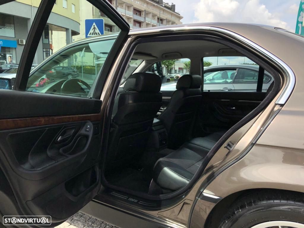 BMW 740 iA - 20