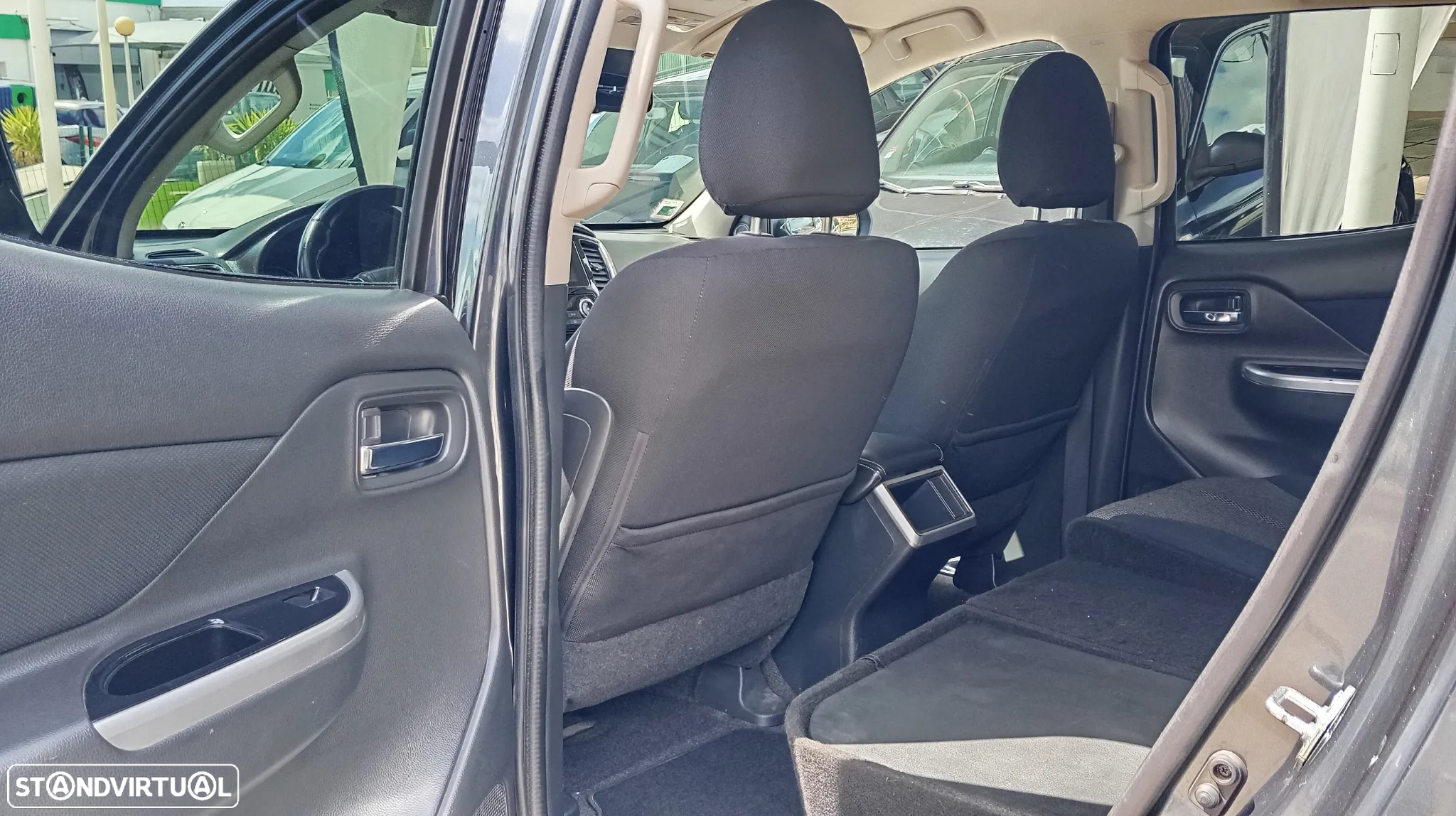 Mitsubishi L200 2.3 DI-D Strakar CD Intense AT 4WD - 25