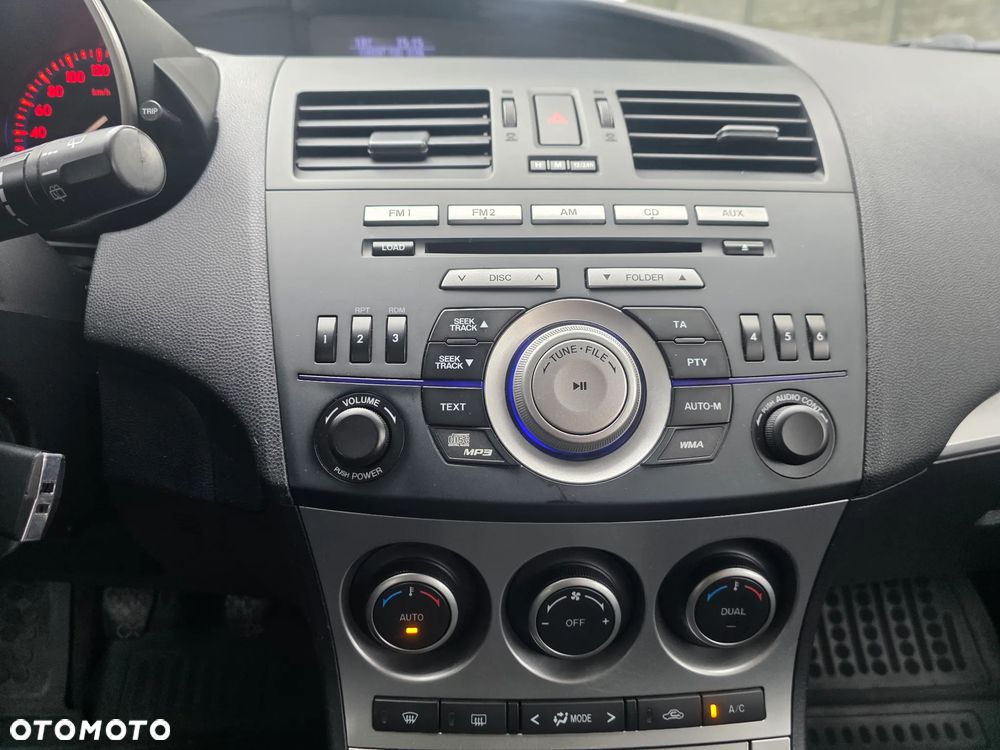 Mazda 3 1.6 Exclusive EU5 - 18