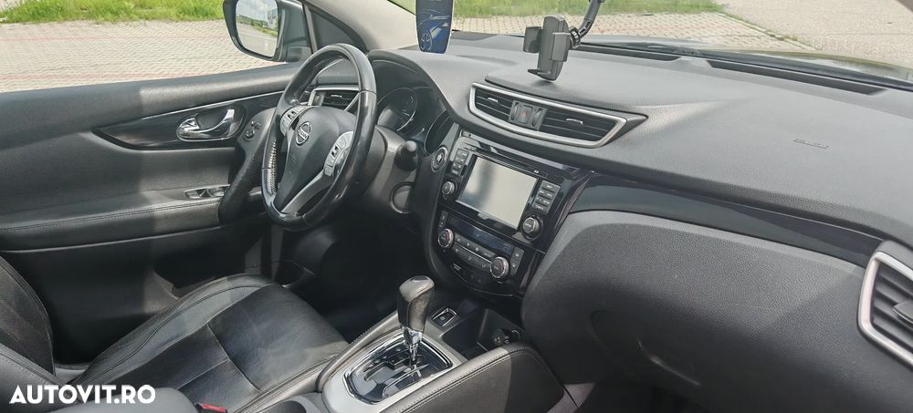 Nissan Qashqai 1.6 DCI Start/Stop X-TRONIC Tekna - 9