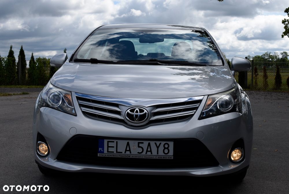 Toyota Avensis - 10
