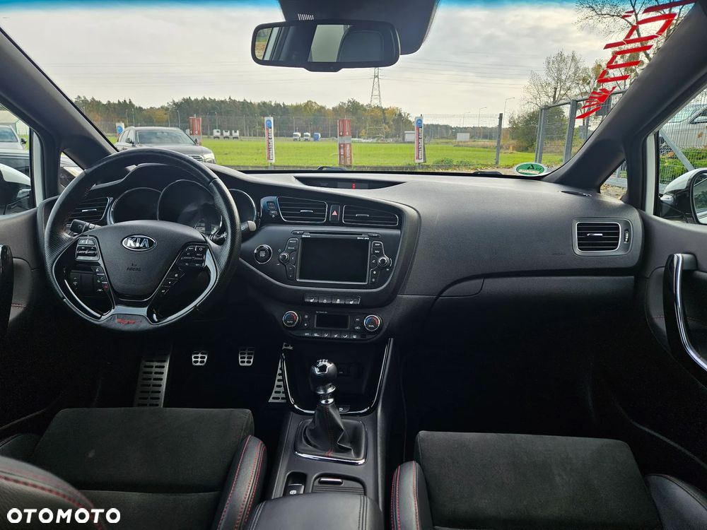 Kia Ceed Cee'd 1.6 T-GDI GT - 24