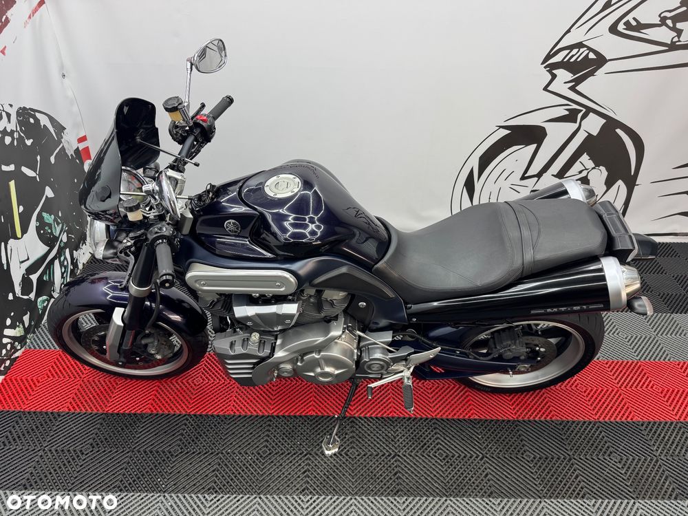 Yamaha MT - 7