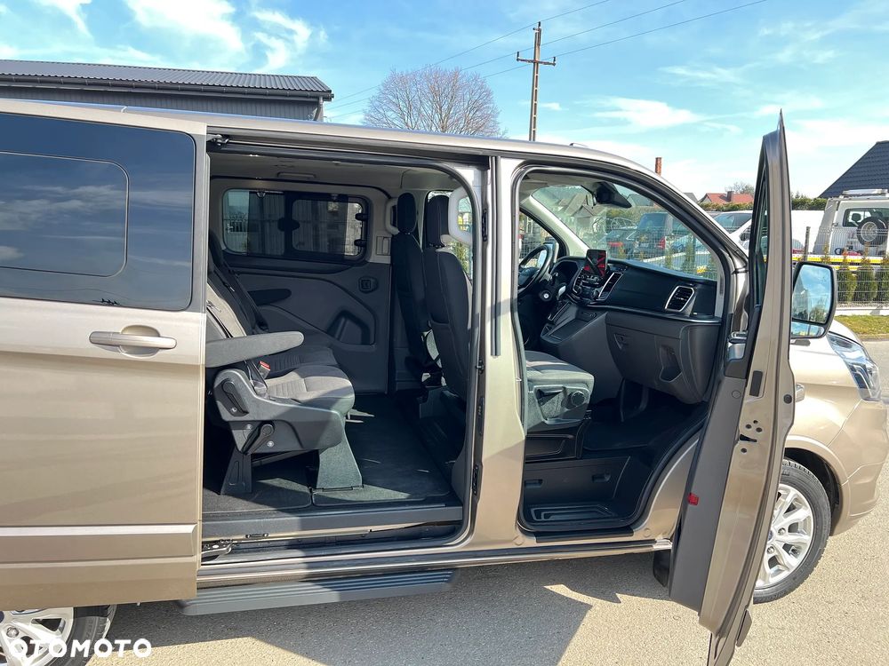 Ford Tourneo Custom 2.0 EcoBlue L1 Titanium SelectShift - 13