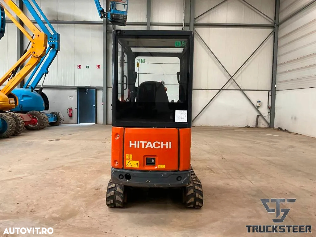 Hitachi ZX 19-6 - 3