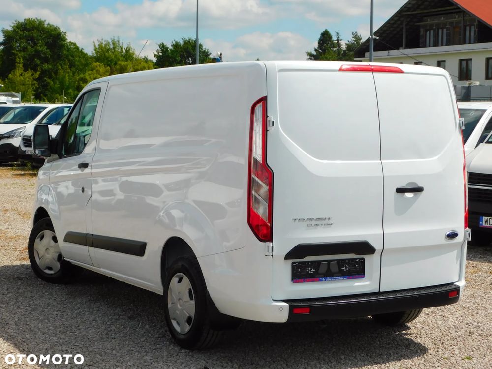 Ford Transit Custom - 11