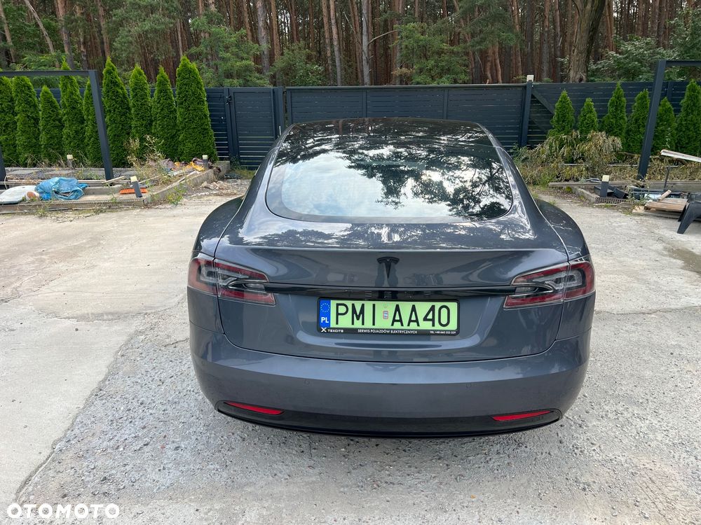 Tesla Model S Long Range Plus - 10
