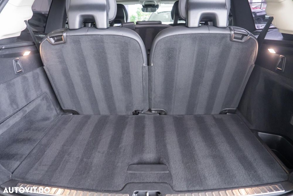 Volvo XC 90 T5 AWD Geartronic Momentum - 12