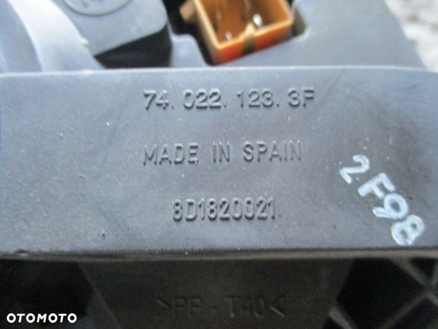 Wentylator Dmuchawa Nawiewu Rezystor PASSAT B5  A4 B5 8D1820021 - 2