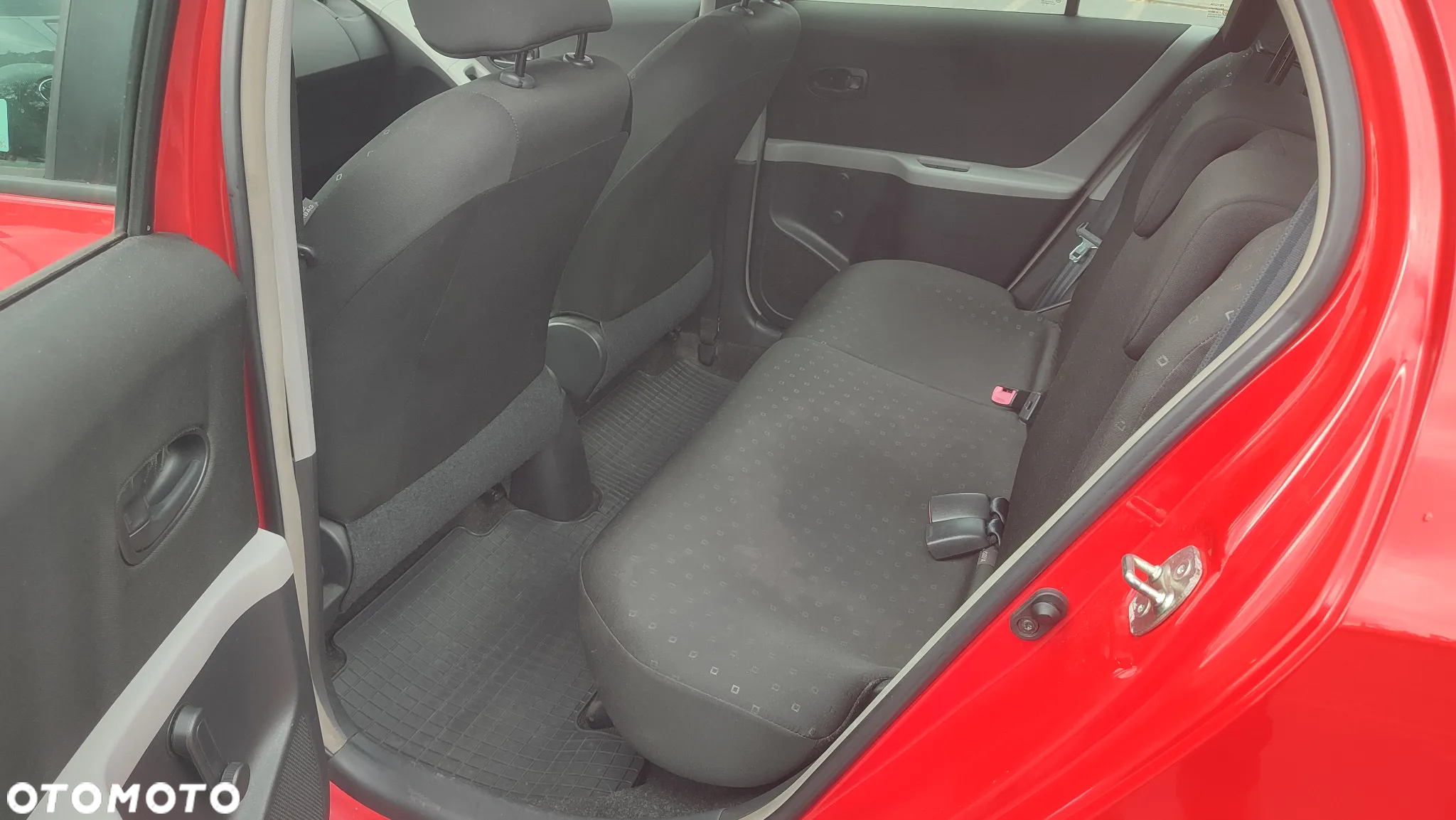 Toyota Yaris 1.3 Luna - 11