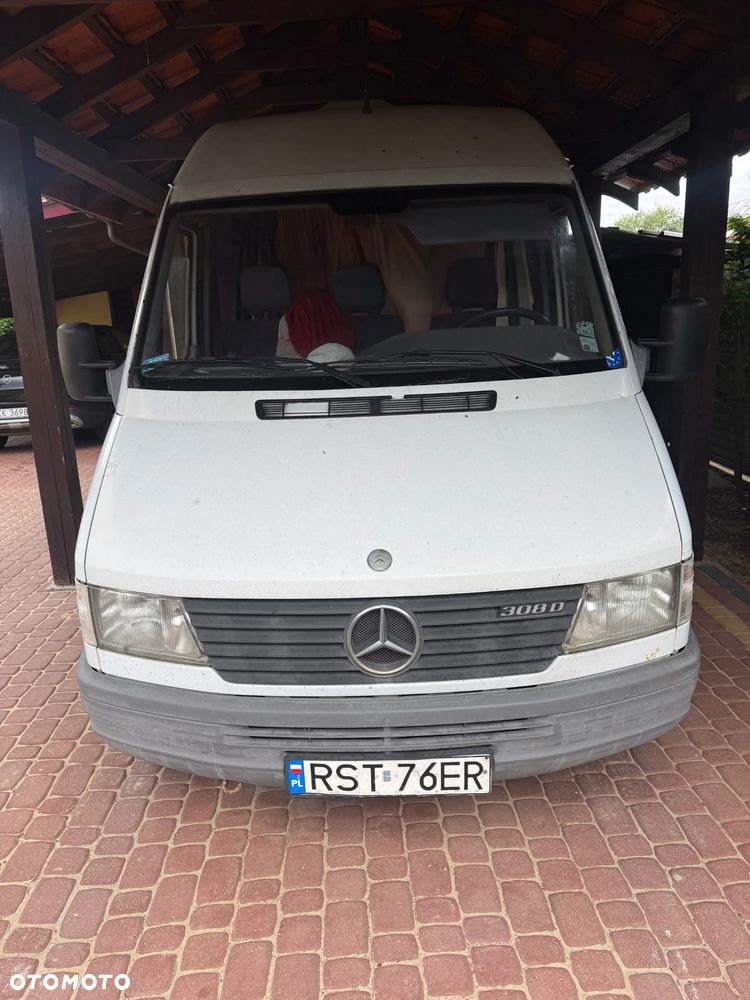 Mercedes-Benz sprinter - 1
