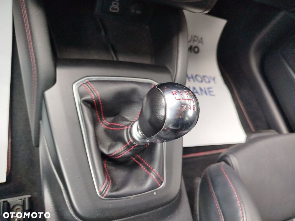 Ford Focus 2.3 EcoBoost ST X - 22