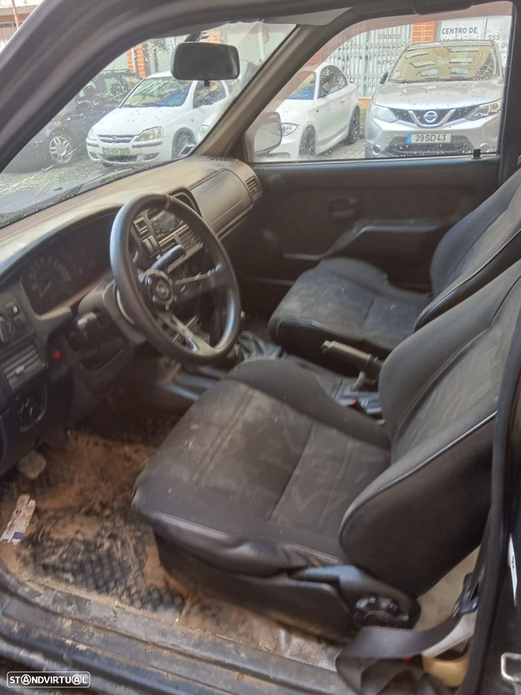 Opel Frontera 2.5 TD Sport - 2