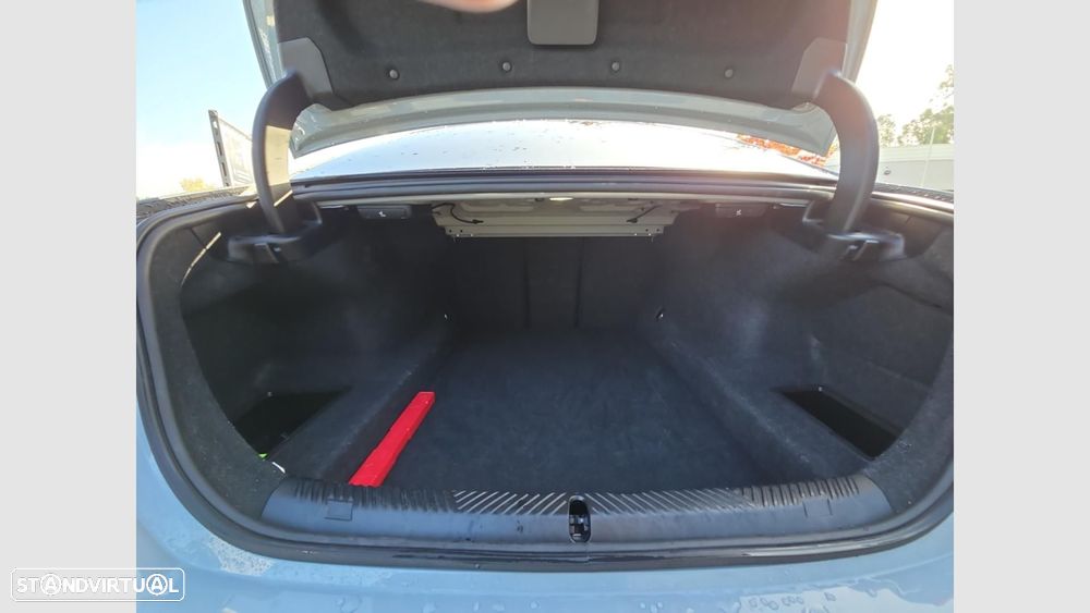 BMW 520 d Pack Desportivo M - 15