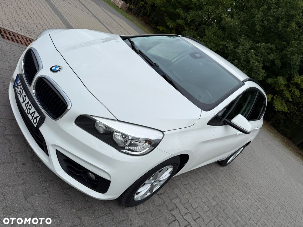 BMW Seria 2 216d - 20