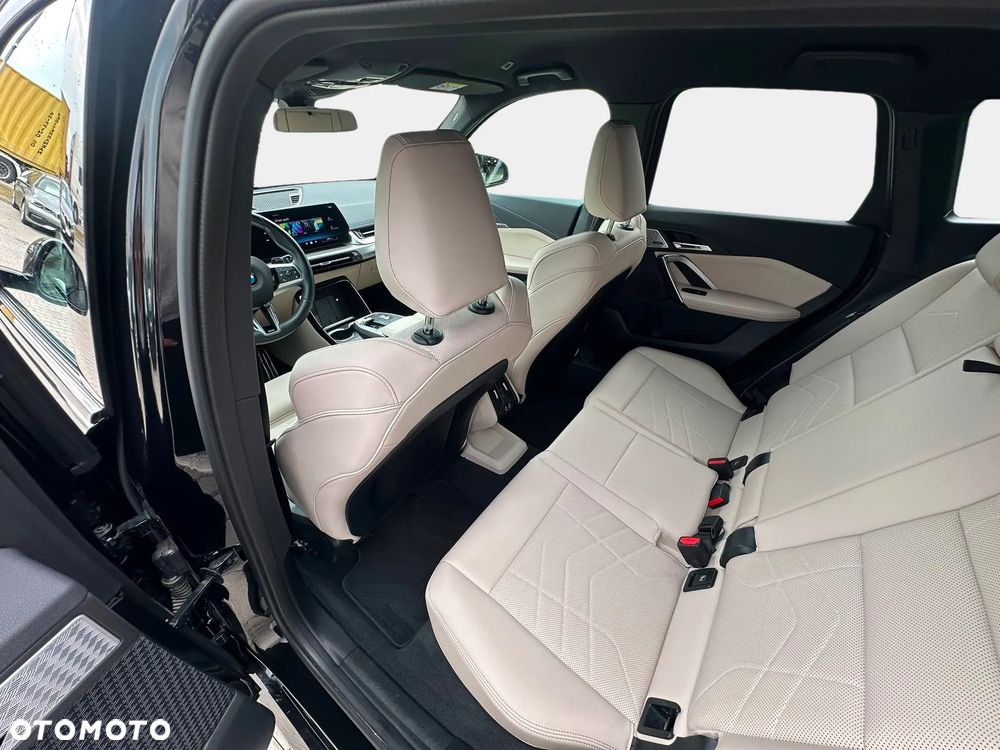 BMW X1 - 10