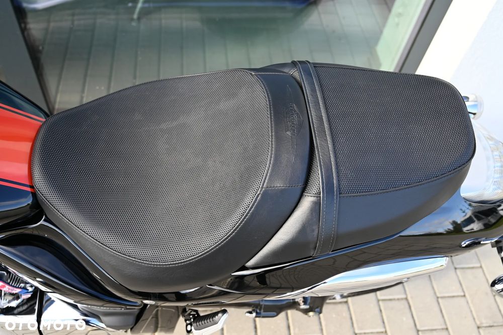 Suzuki Intruder - 29
