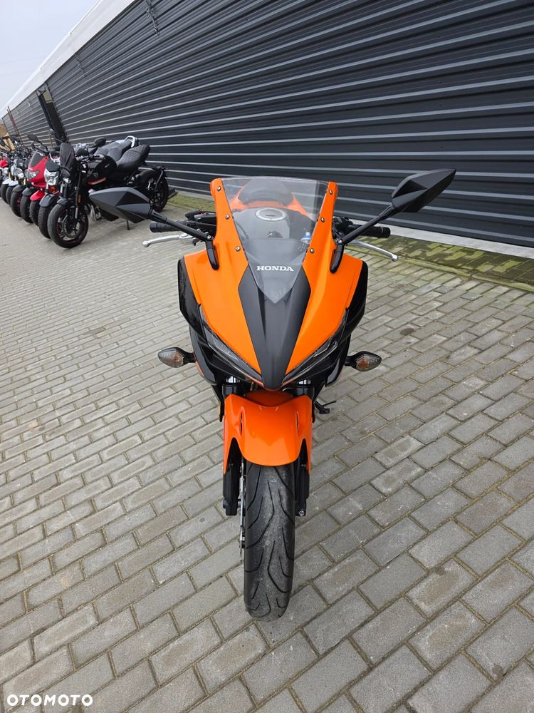 Honda CBR - 16