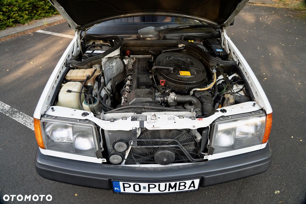 Mercedes-Benz W124 (1984-1993) - 27