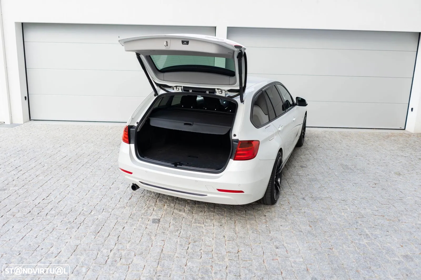 BMW 320 d Touring Auto Line Sport - 24