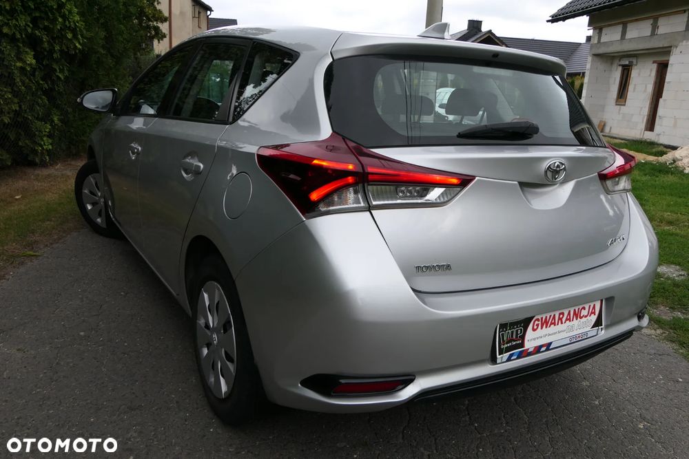 Toyota Auris 1.33 VVT-i Active - 12