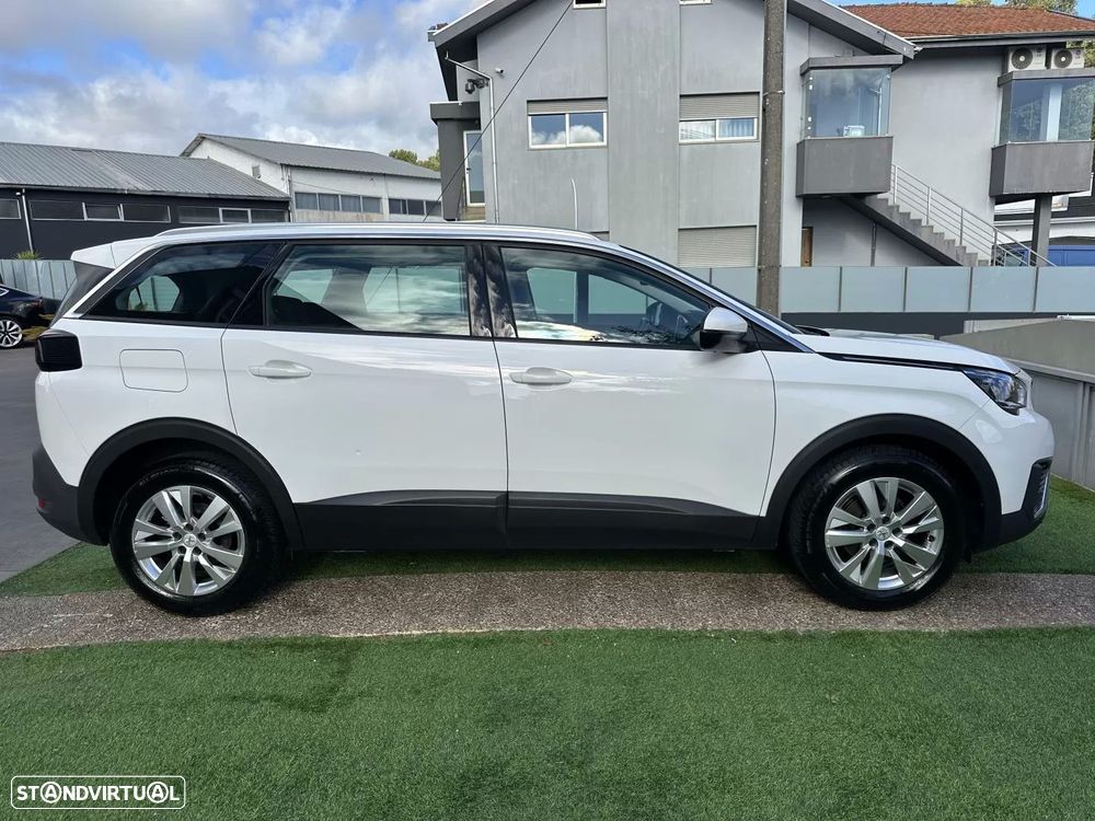 Peugeot 5008 1.2 PureTech Allure Pack - 17