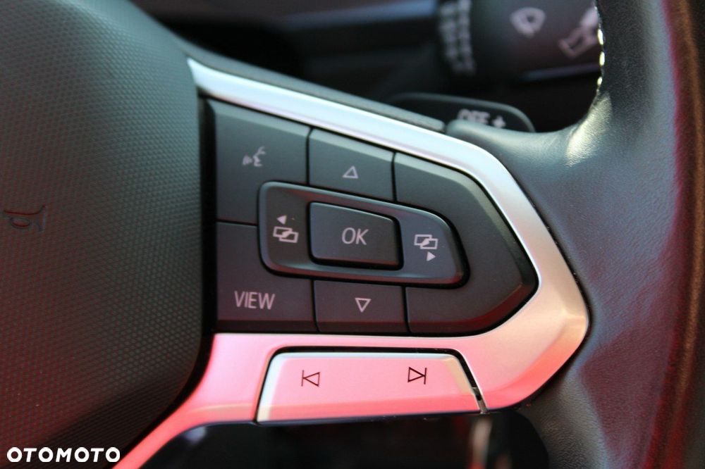 Volkswagen Tiguan - 19