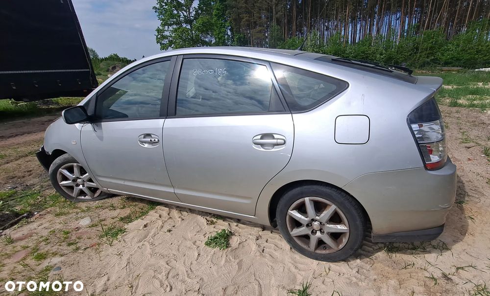 Toyota Prius (Hybrid) Executive - 5