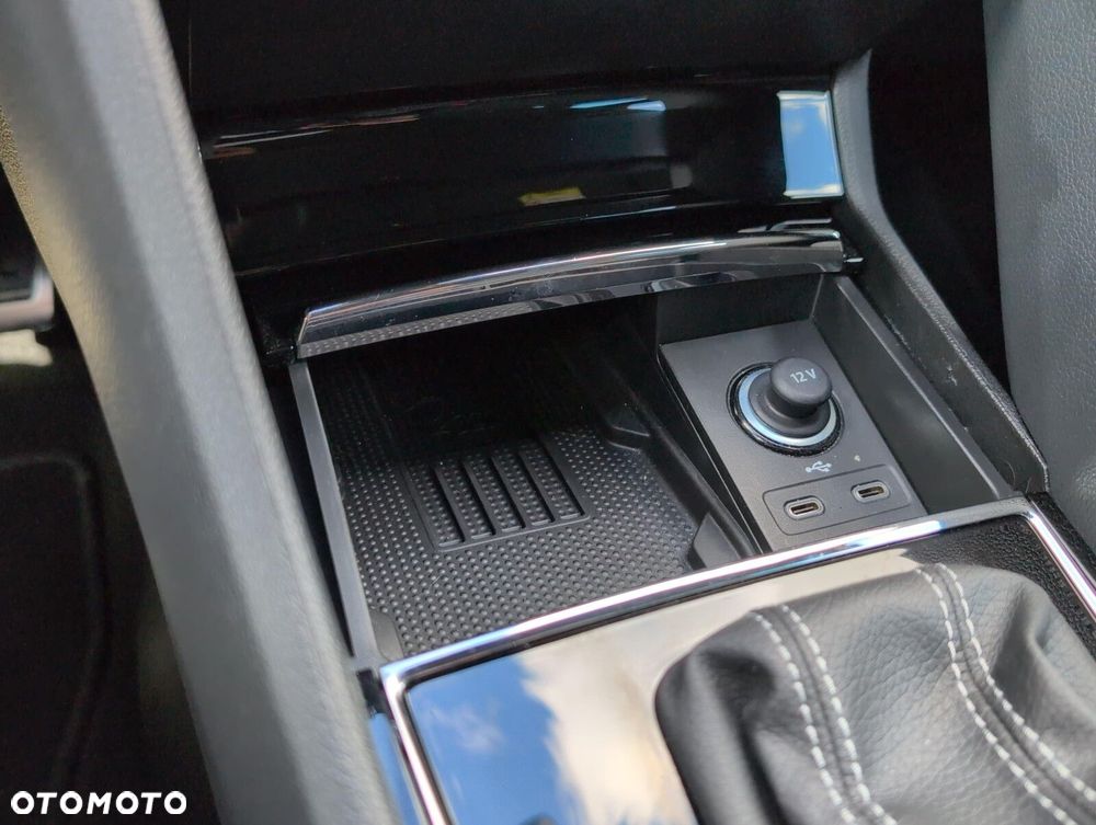 Skoda Karoq 1.5 TSI ACT Sportline DSG - 33