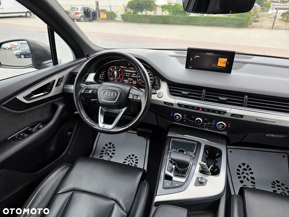Audi Q7 - 8