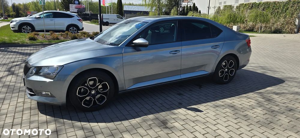 Skoda Superb 2.0 TDI Active - 10