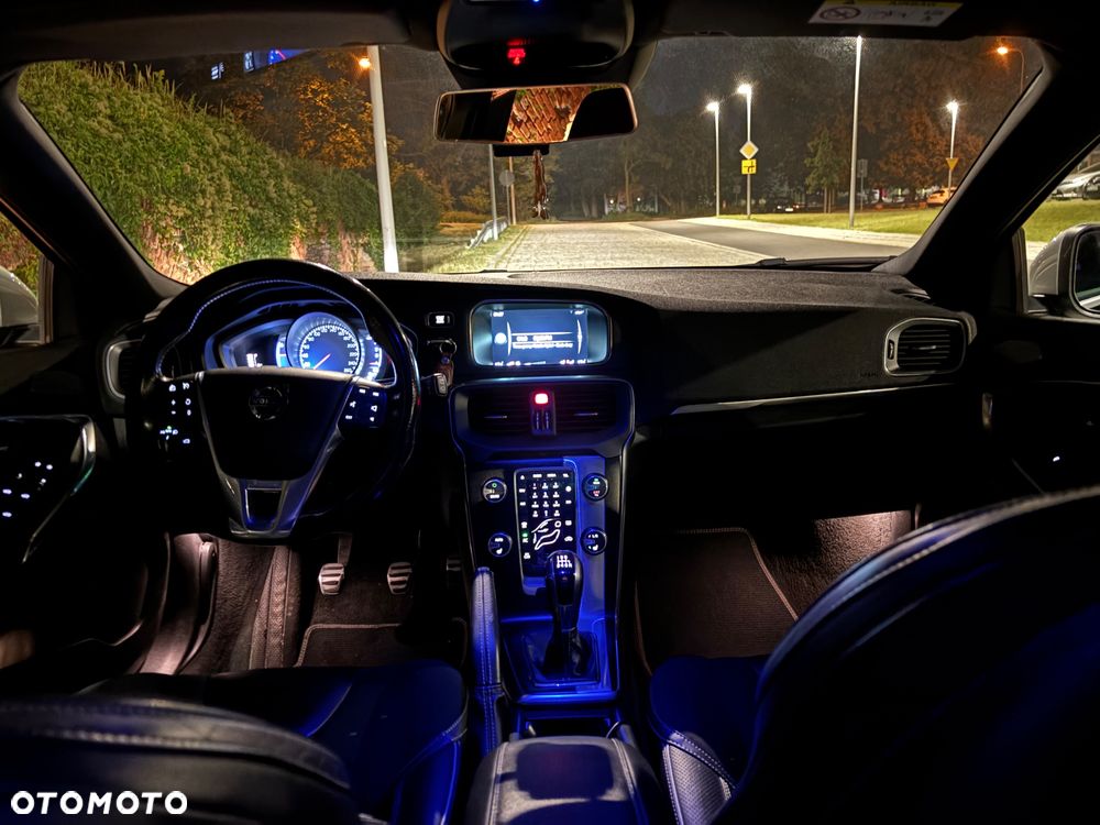 Volvo V40 D2 RDesign - 28