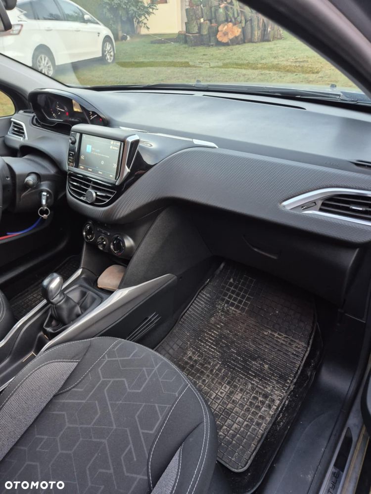 Peugeot 2008 1.6 BlueHDi Style - 7