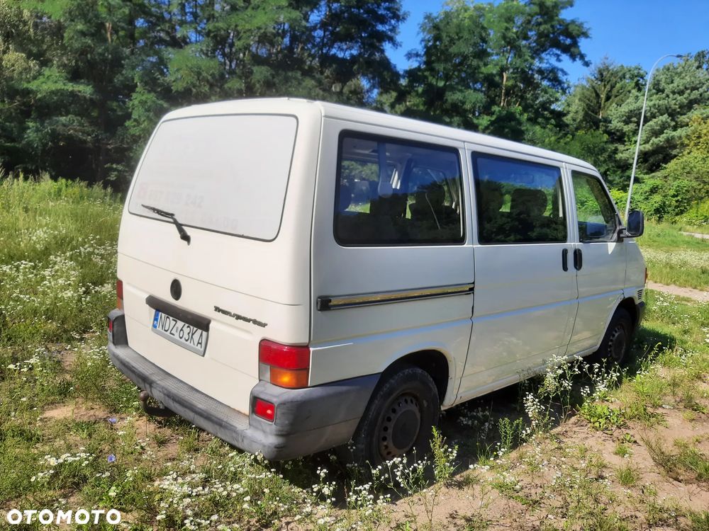 Volkswagen Caravelle - 4