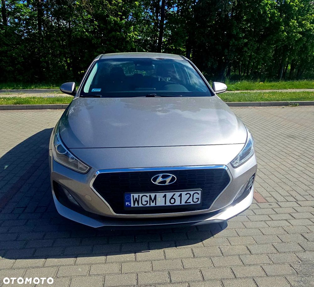 Hyundai i30 1.4 Premiere Comfort - 10