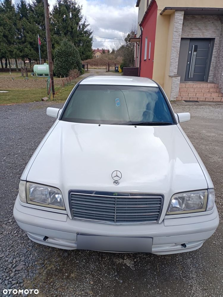 Mercedes-Benz Klasa C 220 D Classic - 3