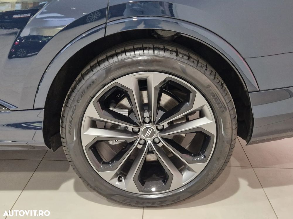 Audi Q7 - 10