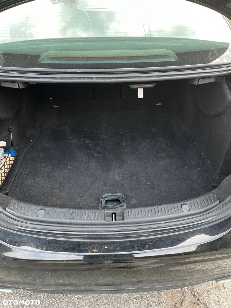 Mercedes-Benz Klasa E ver-200-d-9g--tronic - 10