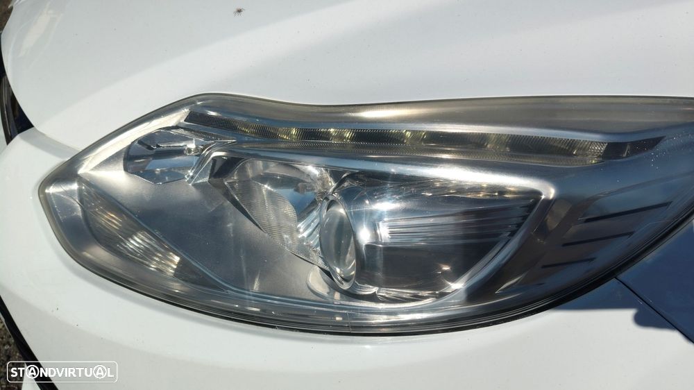 Ford Focus SW 1.6 TDCi Titanium - 11