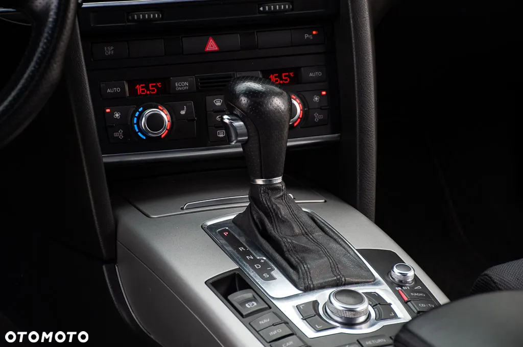 Audi A6 3.2 FSI Quattro Tiptronic - 30