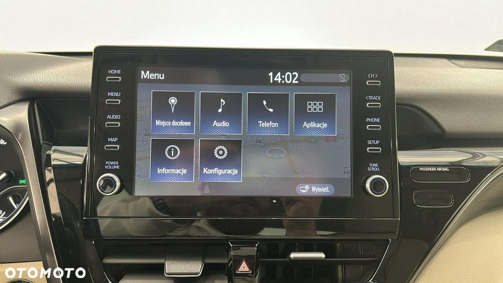 Toyota Camry - 19