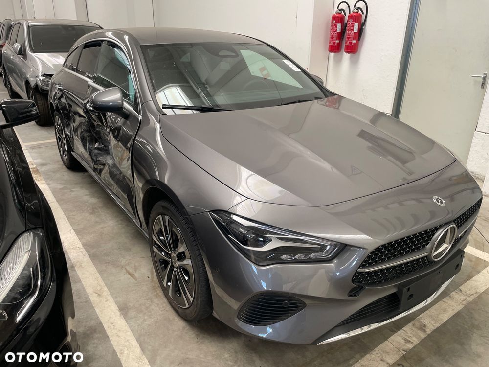 Mercedes-Benz CLA - 2