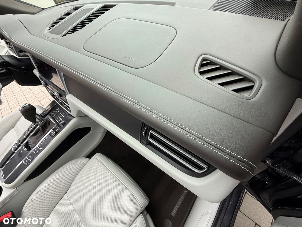 Porsche Macan - 13